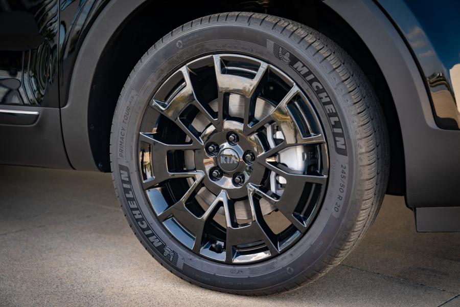 Колеса Kia Telluride Nightfall 2020 года  (фото 28 из 32)